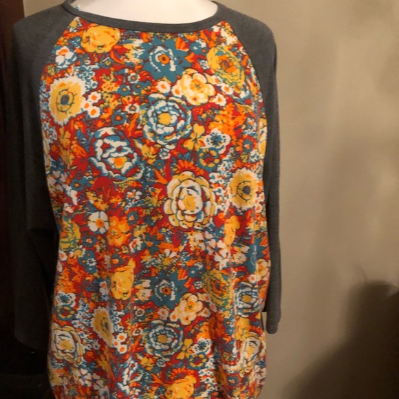 LuLaRoe Tops - Lula Roe Randy